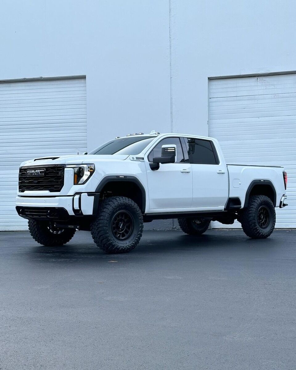 4-Inch Performance Lift Kit with Fox Psrr 2.0 Shocks for 2020-2024 Silverado/Sierra 2500/3500 2WD/4WD Cognito Cognito Motorsports