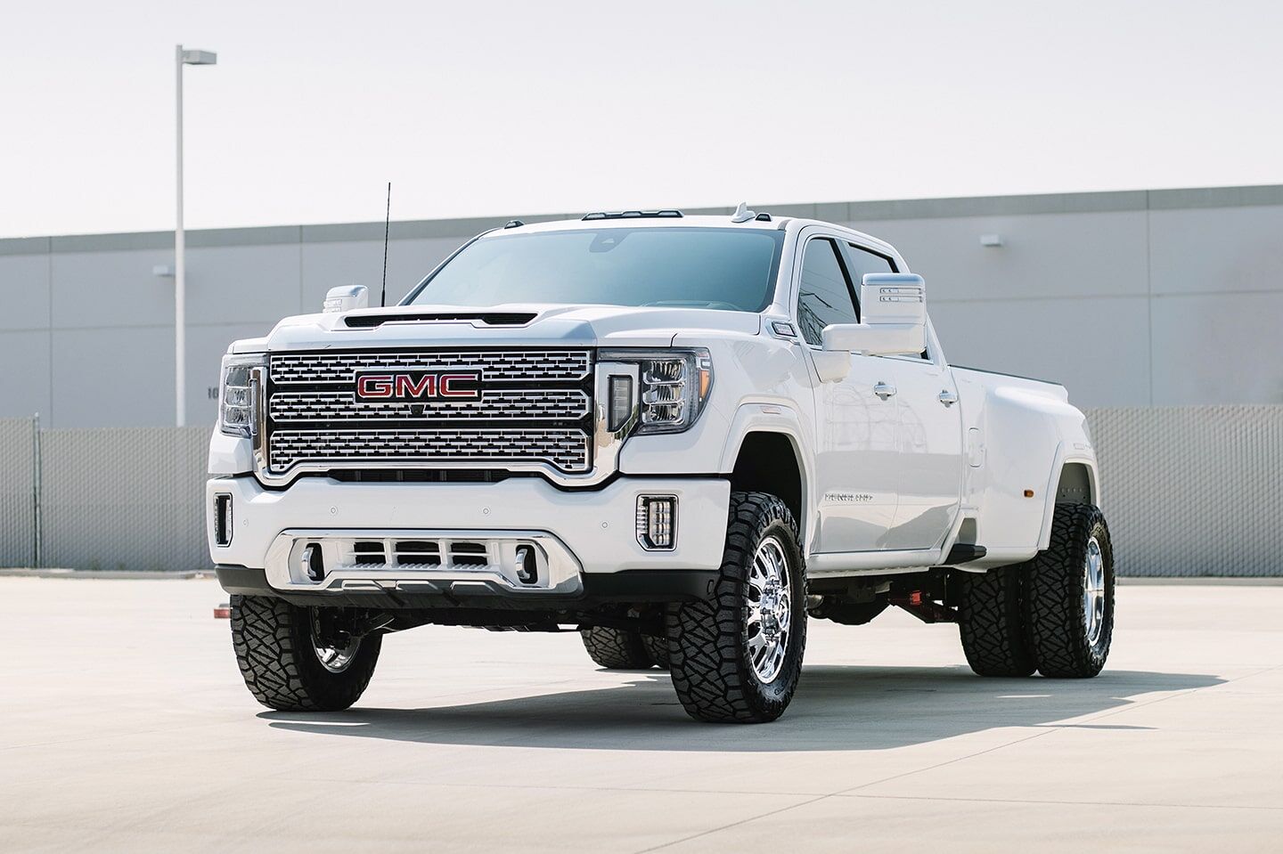 3-Inch Elite Leveling Kit with Fox 2.5 Elite Performance Series Shocks for 2020-2024 Silverado/Sierra 2500/3500 2WD/4WD Cognito Cognito Motorsports
