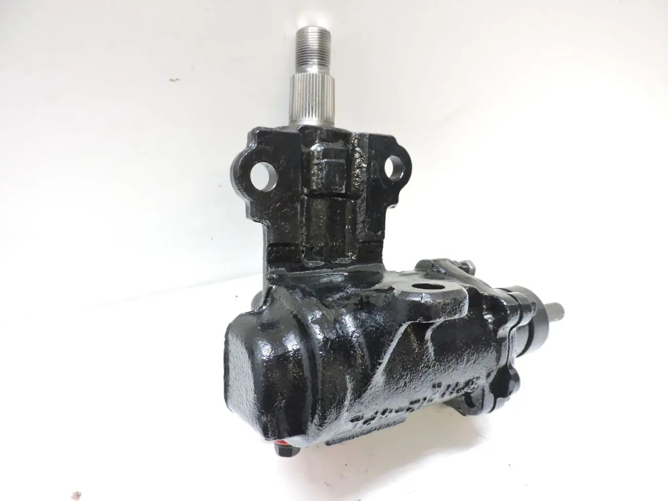 19724: 1987-1989 Mazda B-2600 Steering Gear view 2