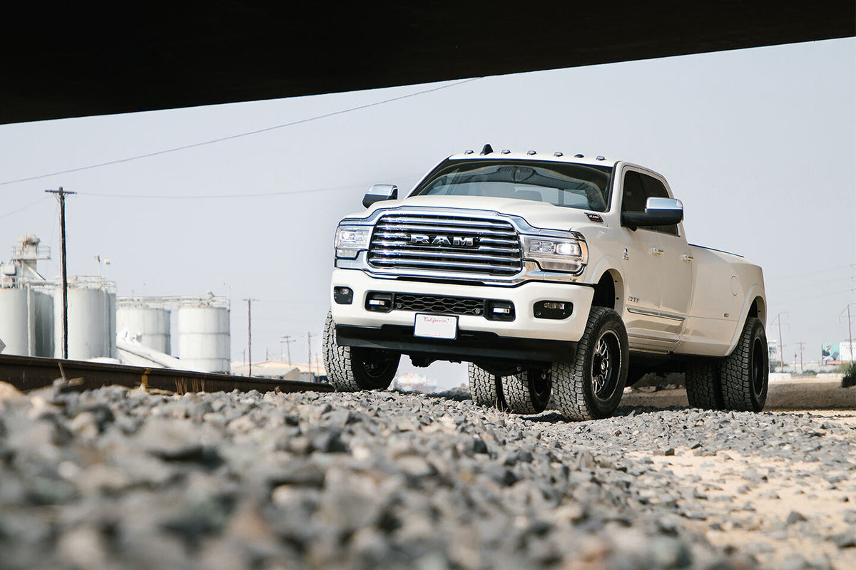 3-Inch Performance Leveling Kit With Fox Ps 2.0 Ifp Shocks For 2013-2024 Ram 3500 4WD Cognito Cognito Motorsports