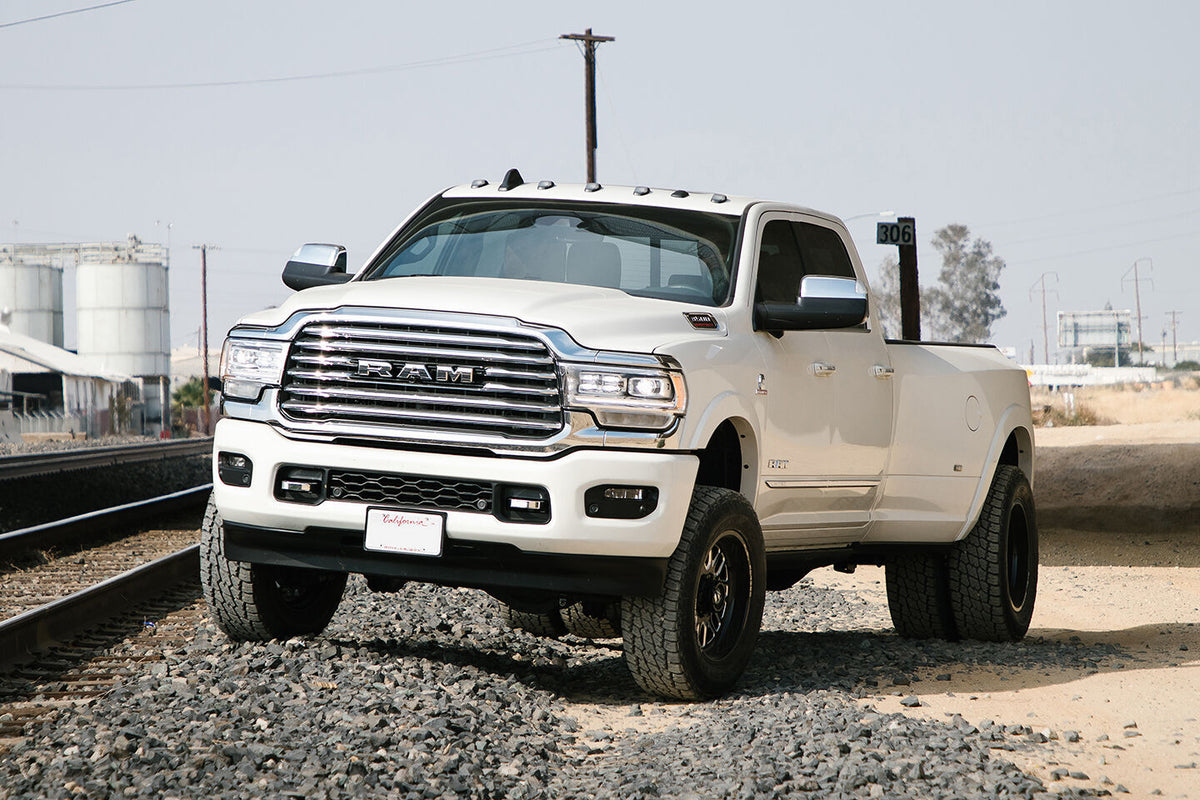 3-Inch Performance Leveling Kit With Fox Ps 2.0 Ifp Shocks For 2013-2024 Ram 3500 4WD Cognito Cognito Motorsports