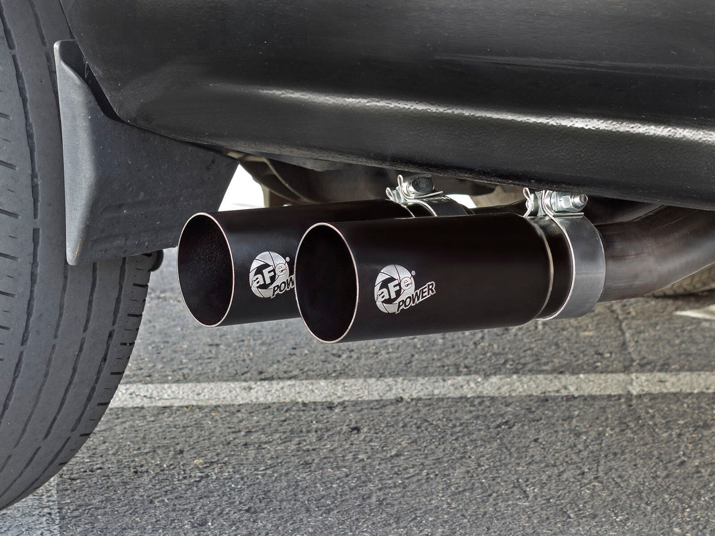 Rebel Series 3 Inch to 2-1/2 Inch 409 Stainless Steel Cat-Back Exhaust w/Black Tip Silverado/Sierra 1500 09-18 Reg Cab/Short Bed V6-4.3/V8-4.8/5.3L aFe Power
