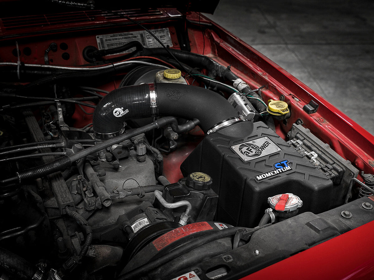 Momentum St Cold Air Intake System w/ Pro 5R Filter Jeep Cherokee (XJ) 91-01 L6-4.0L aFe Power aFe Power