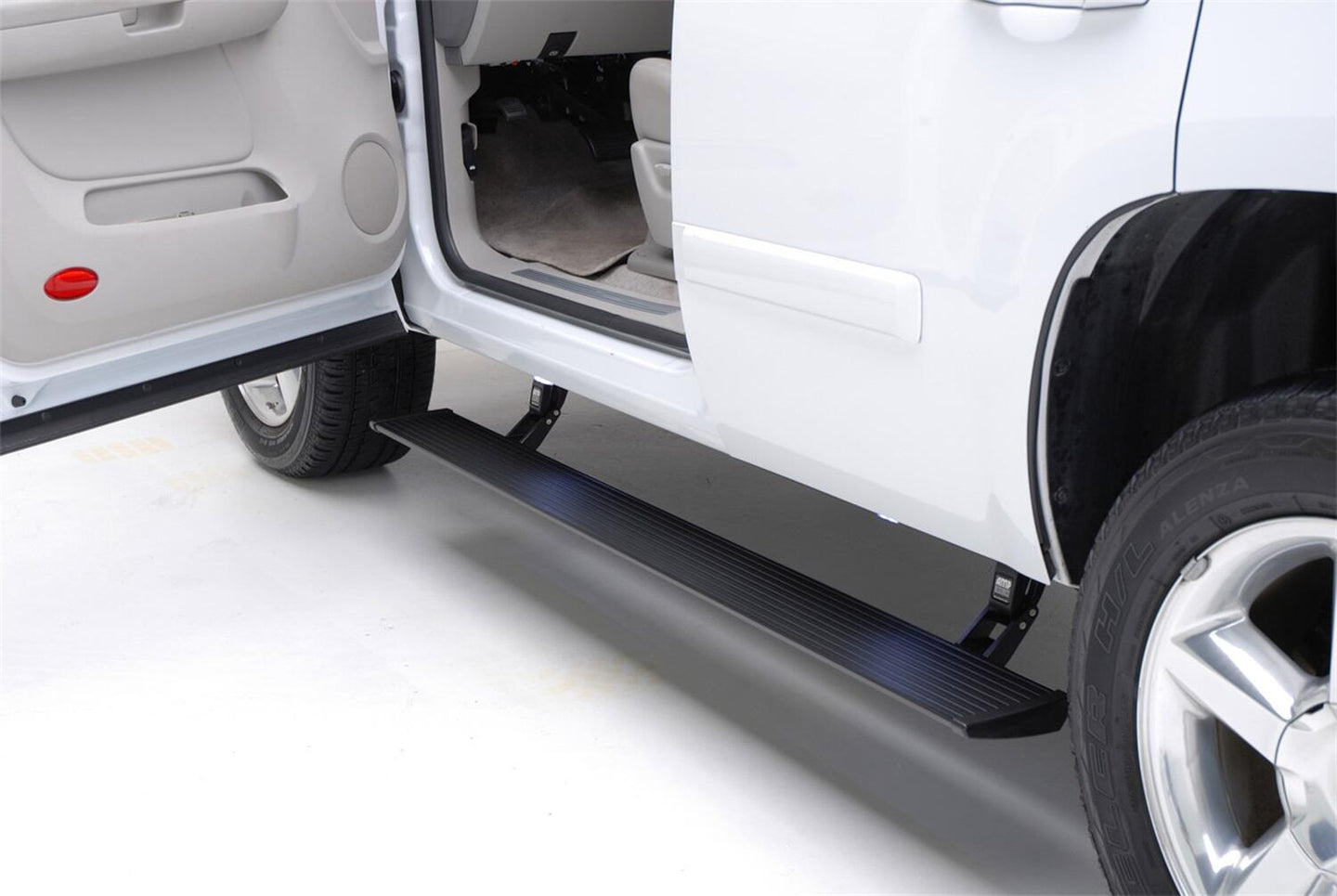 PowerStep Running Boards Plug N Play System For 20-21 Ford F-250/350/450 22 F-250/350/450 XL/XLT All Cabs AMP Research AMP Research