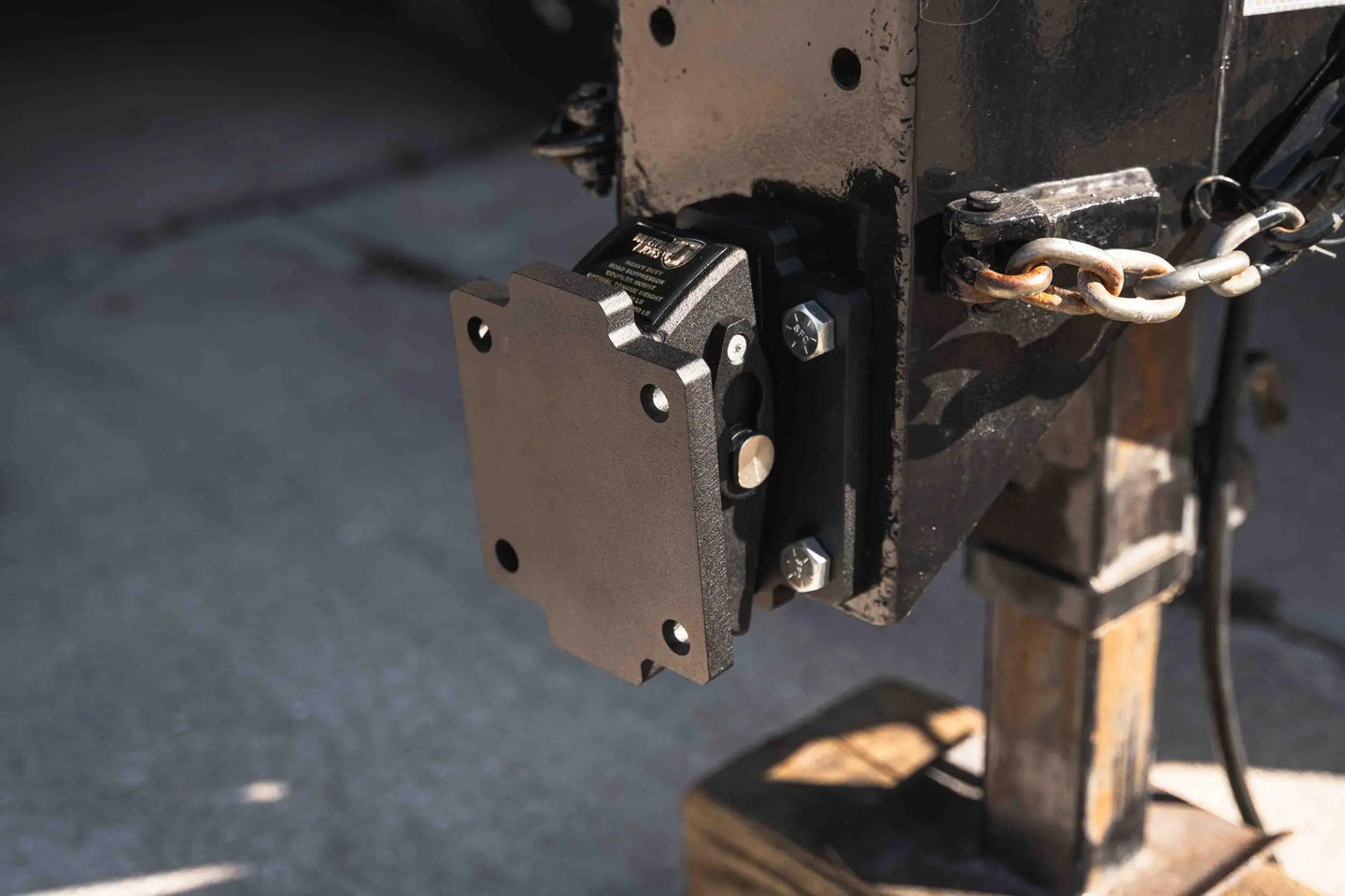 Medium Duty Road Suppressor Flat Plate to Flat Plate Mount BulletProof Hitch BulletProof Hitches