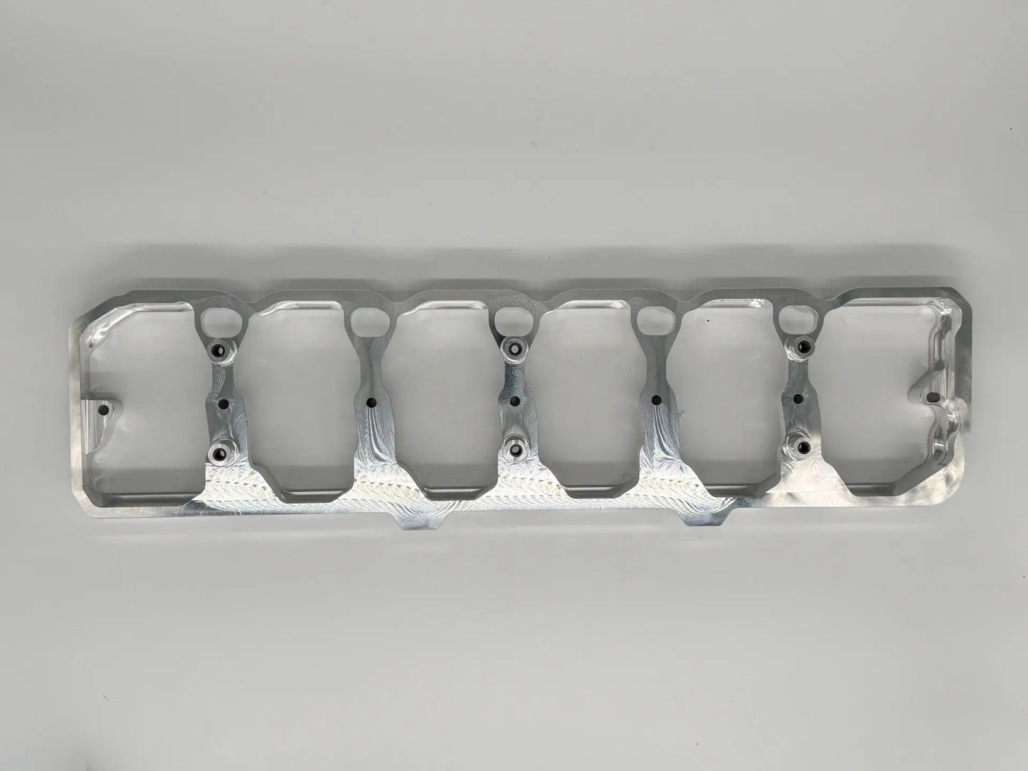 Tameless Performance Billet Rocker Box – 2006+ Cummins 5.9L / 6.7L TAMELESS PERFORMANCE