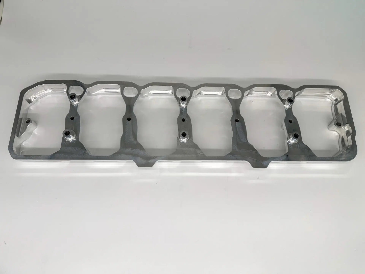 Tameless Performance Billet Rocker Box – 2006+ Cummins 5.9L / 6.7L TAMELESS PERFORMANCE