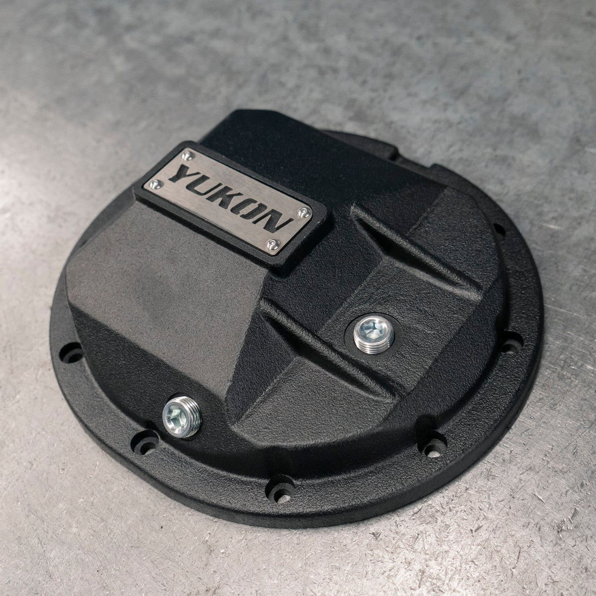 Hardcore Diff Cover For Chrylser 8.25 Rear Differential 8.25 Inch Chy Rear Nodular Iron Differential Cover Yukon Gear Yukon Gear and Axle