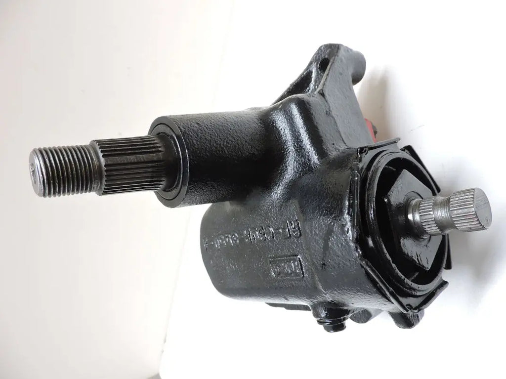 E-7104 (with Power Assist): 1968-1974 Ford E-Series Vans Steering Gear view 2