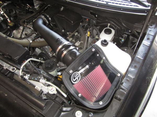 Cold Air Intake For 09-10 Ford F150 V8-5.4L Oiled Cotton Cleanable Red S and B view 2