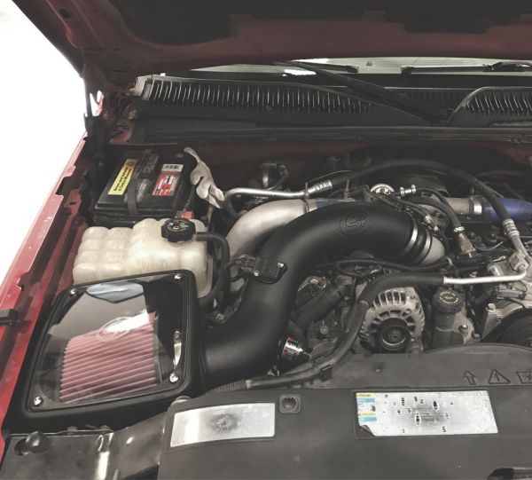 Cold Air Intake For 01-04 Chevrolet Silverado GMC Sierra V8-6.6L LB7 Duramax Dry Extendable White S and B view 8